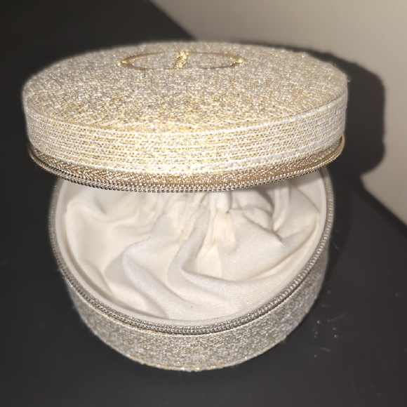 Dior Beige Round CD Embroidered Zip Card Holder - Picture 4 of 7